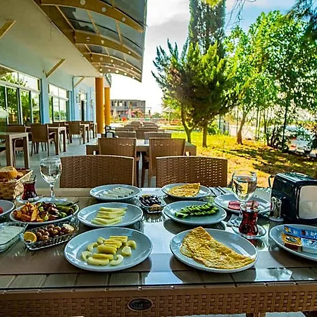 Prenses Sealine 4*
